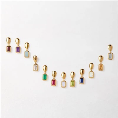 Boucles d'oreilles pendantes carrées avec pierre de naissance