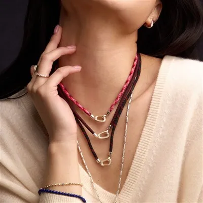 Collier Cordon Rouge Mousqueton