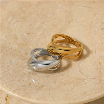 Bague croisée irrégulière créative