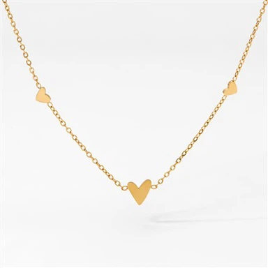 Collier de triple coeur mignon