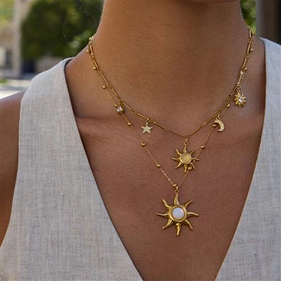 Collier pendentif soleil pierre de lune chaîne sphères