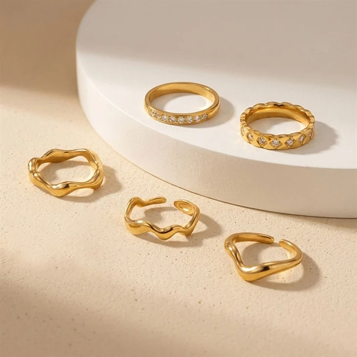 Bague ouverte ondulée